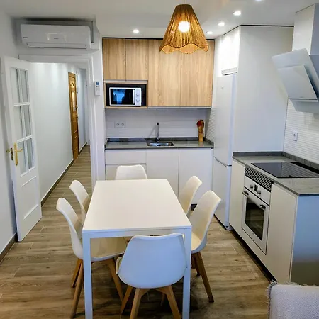 شقة En Edificio Stella Maris فوينخيرولا